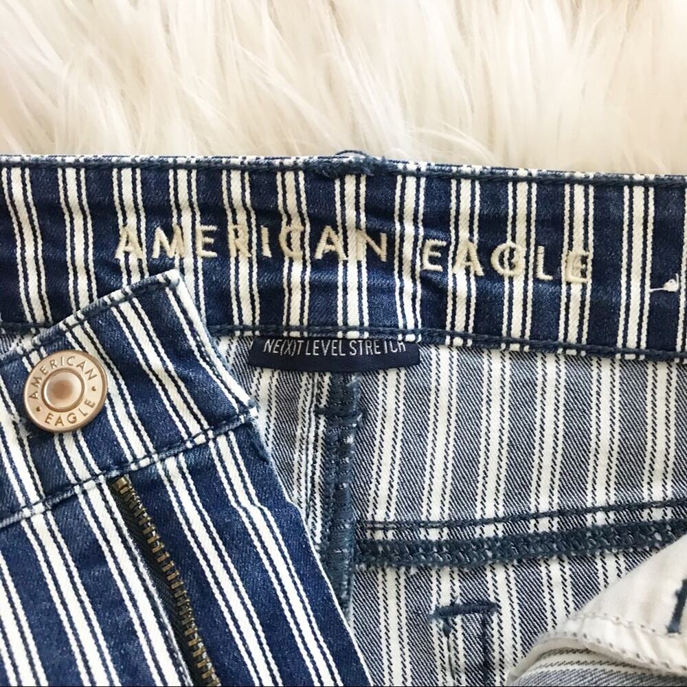 American Eagle next level stretch Engineer stripe hi rise shortie jean shorts 0 - Picture 7 of 9